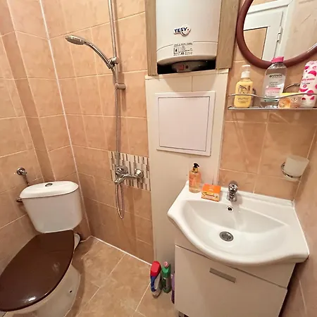 Sunlight - Free Private Parking -