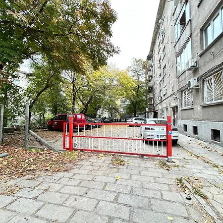 Sunlight - Free Private Parking - *